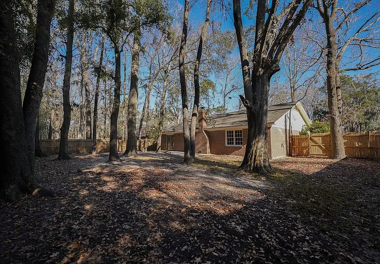 11 Brandy Ln — Photo 28