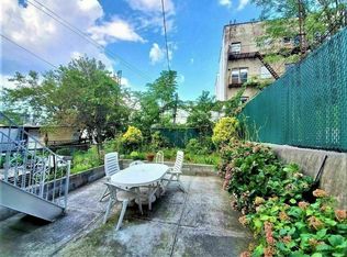 447 42nd St #1, Brooklyn, NY 11232