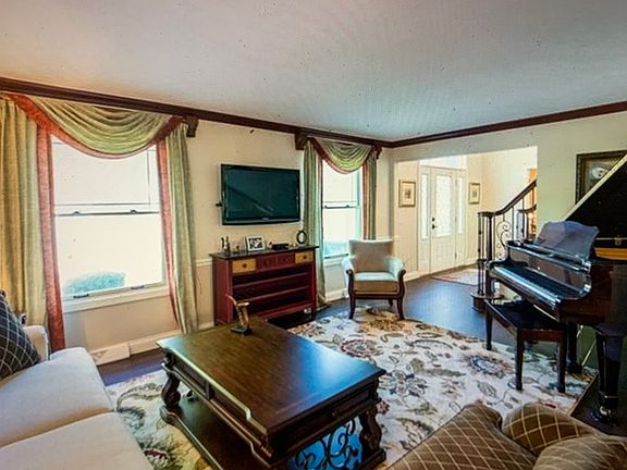 5th image of 2116 Georgia Dr