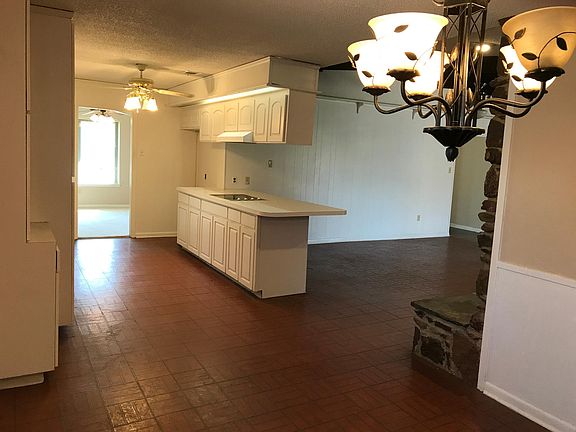 3rd image of 5100 Whistler Dr