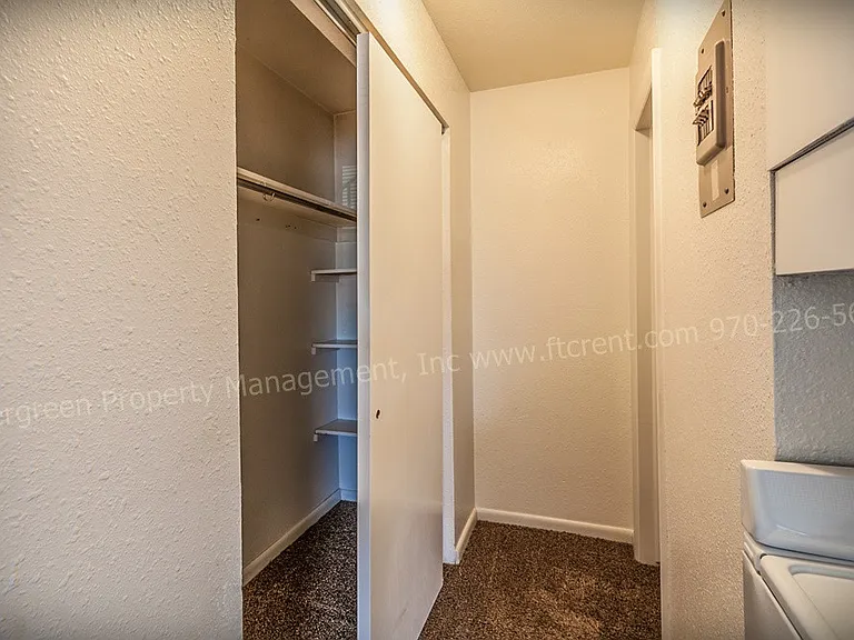 500 W Laporte Ave — Photo 28