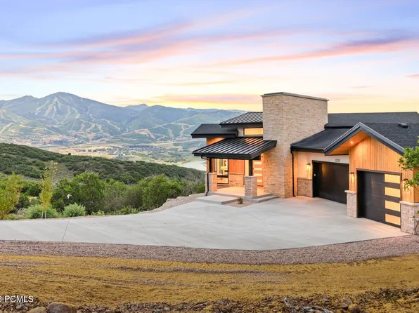 1120 E Lasso Trl, Hideout, UT 84036