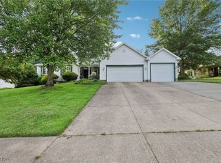 641 Bobwhite Trl, Akron, OH 44319