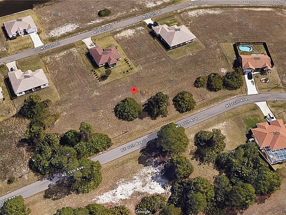 4th image of 3715 NE 12th Ave