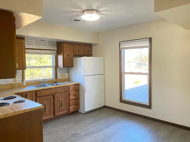 6934 Colby St #2 — Photo 7