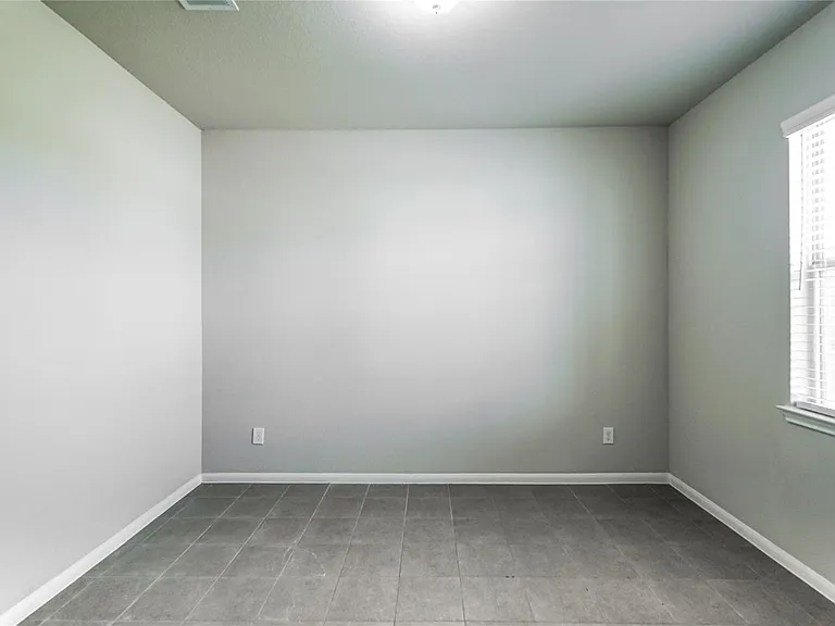 8414 Quiet Bay Dr — Photo 4