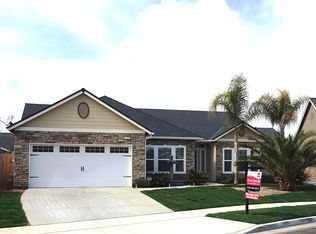 1204 N Cerritos Ct, Hanford, CA 93230