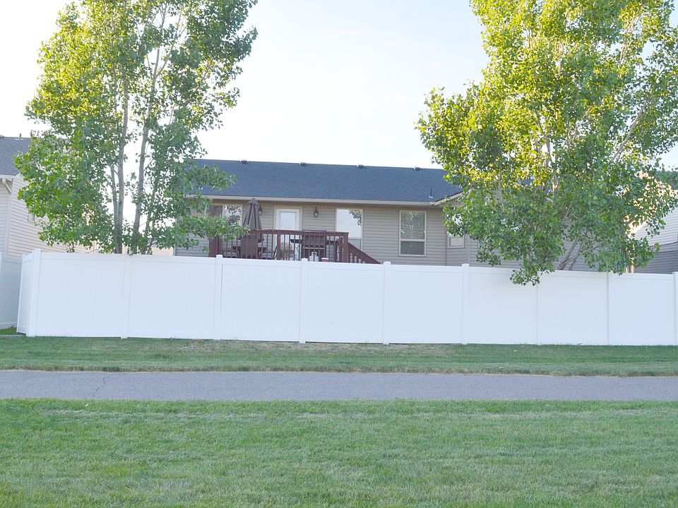 2nd image of 1045 Homerun St