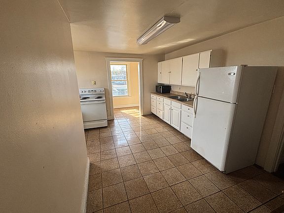 5th image of 1100 W King St APT 3