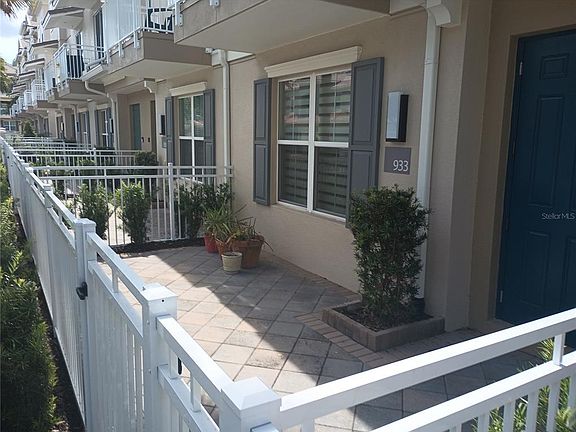 2nd image of 933 BRUTUS TERRACE