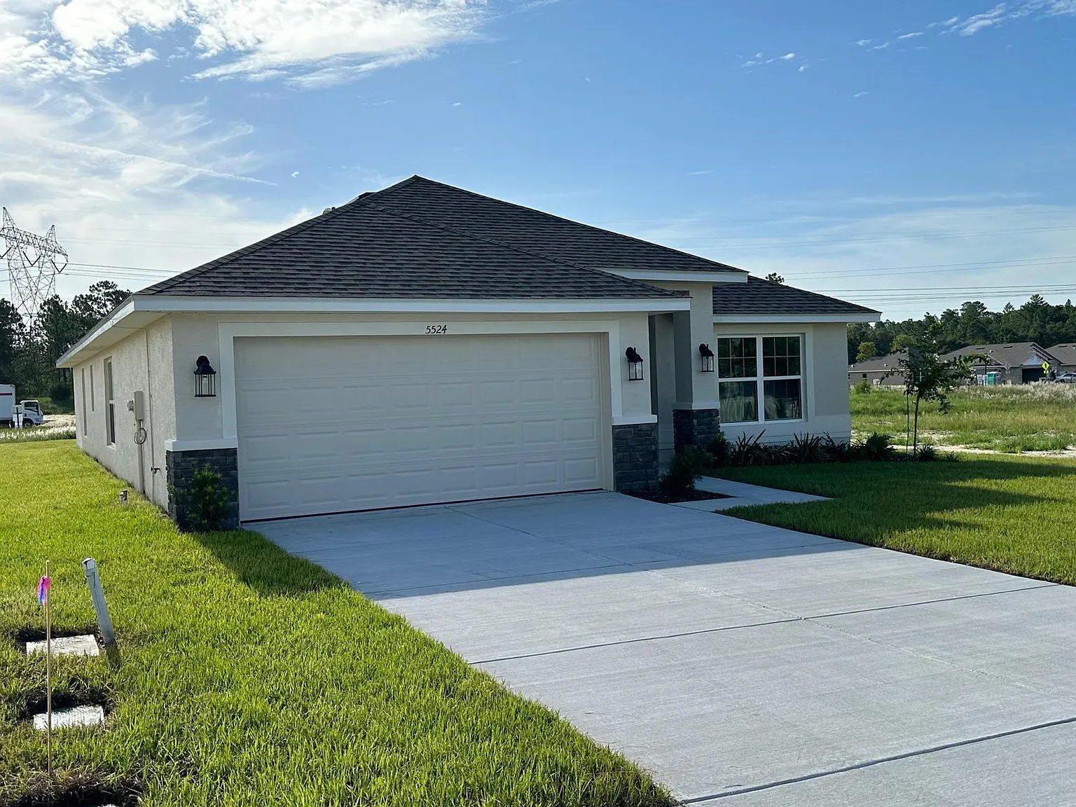 5524 Ocean Breeze Dr — Photo 4