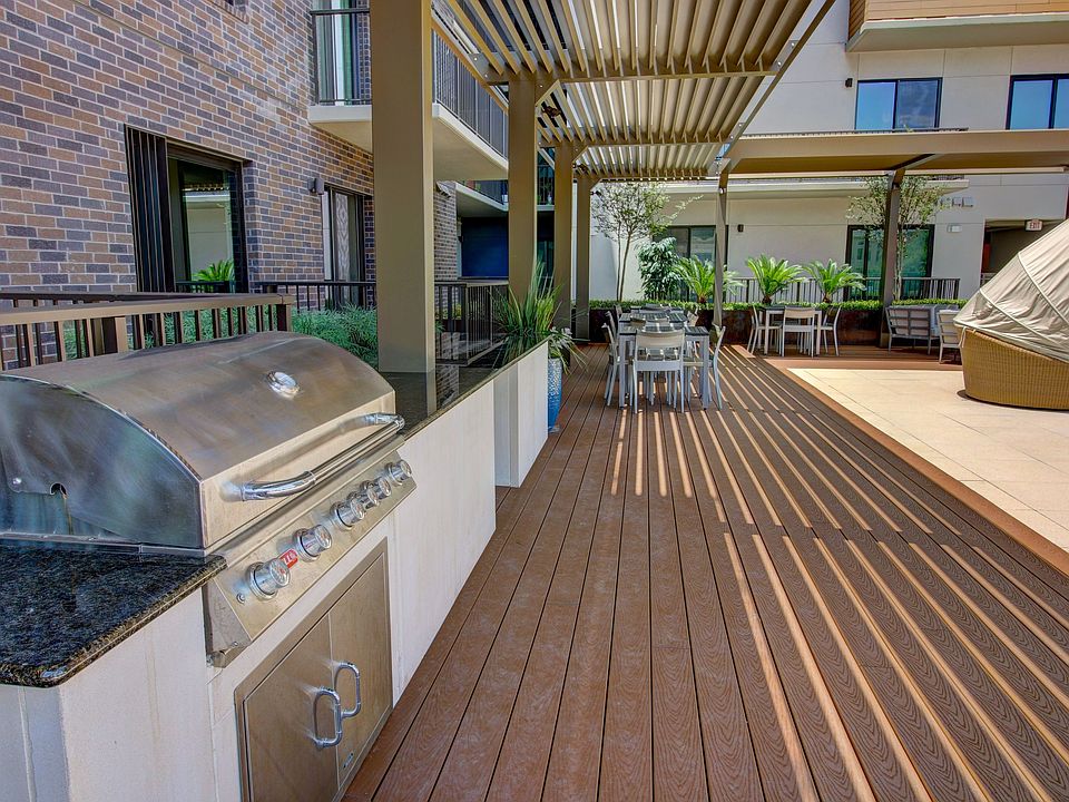 1T - Grill