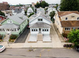 364 Roosevelt St, Fairview, NJ 07022