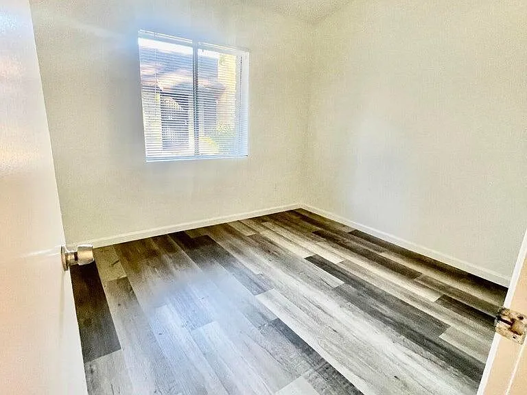 32 W Loma Vista Dr #102 — Photo 22