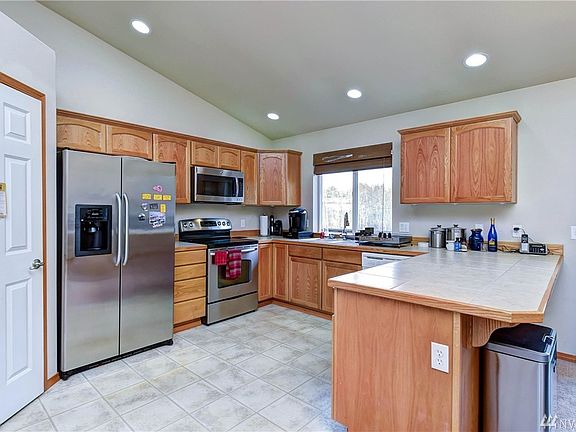 5th image of 8008 62nd St NE