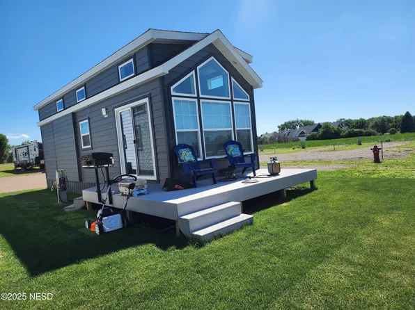 Stony Point Trl, Watertown, SD 57201