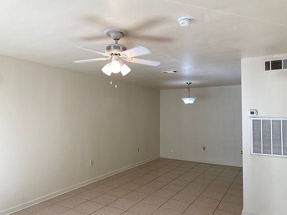 2nd image of 2059 Mariner Dr #6
