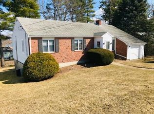 28 Augustus Rd, Waltham, MA 02452