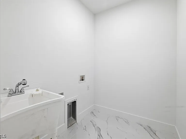 1436 Graham Cir — Photo 28