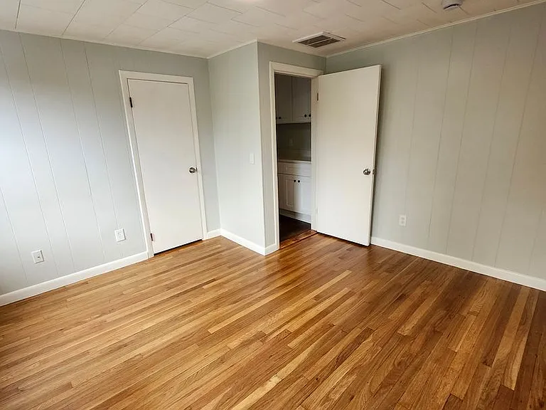 63 Main St — Photo 13