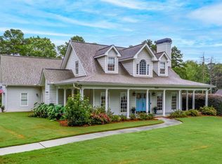 5585 Lakeshore Rd, Buford, GA 30518