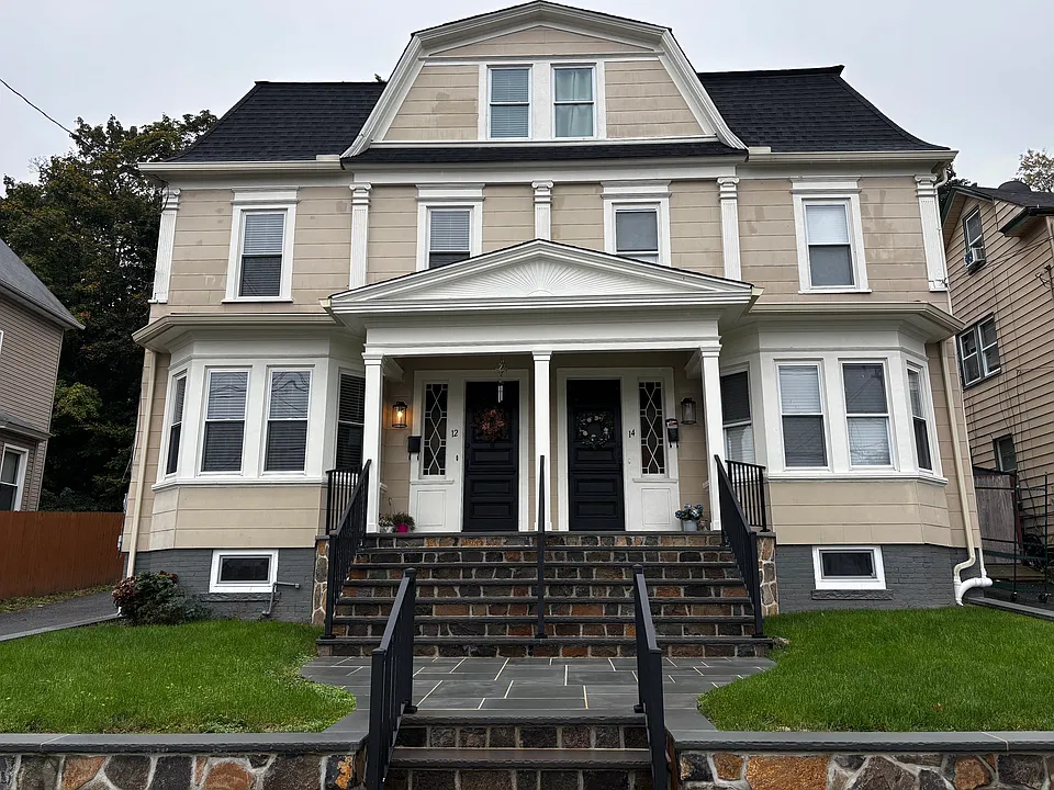12 Phoenix Ave