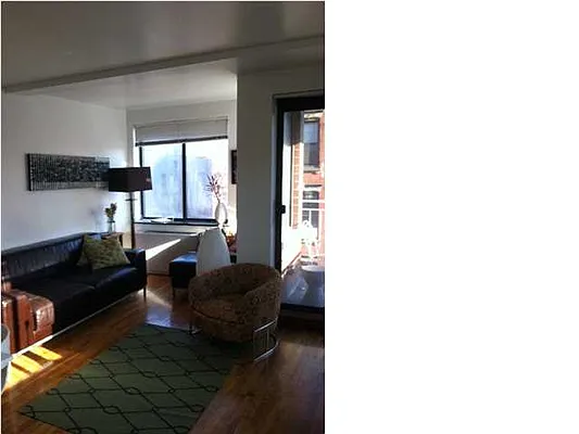 Sold by Realmart Realty LLC | media 4