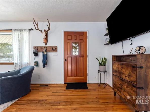 845 E 16 N, Mountain Home, ID 83647
