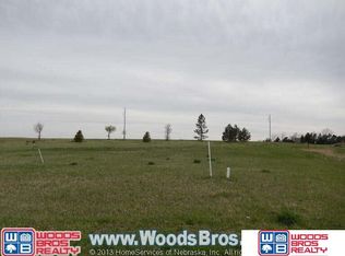 721 Sunset Blvd, Palmyra, NE 68418