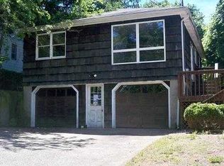 24 Bodyk Pl, Shelton, CT 06484