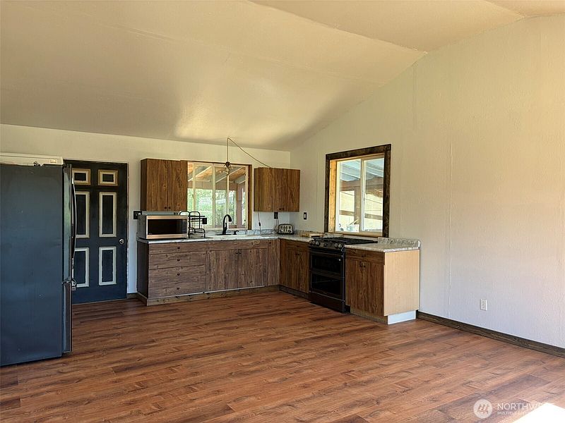 2nd image of 88 Little Bear Road