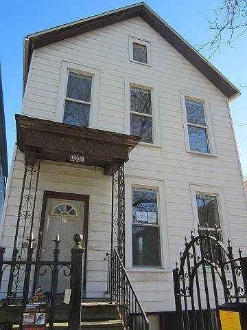 1st image of 1619 N Whipple St