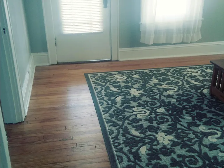 411 1/2 Penn St #B — Photo 7