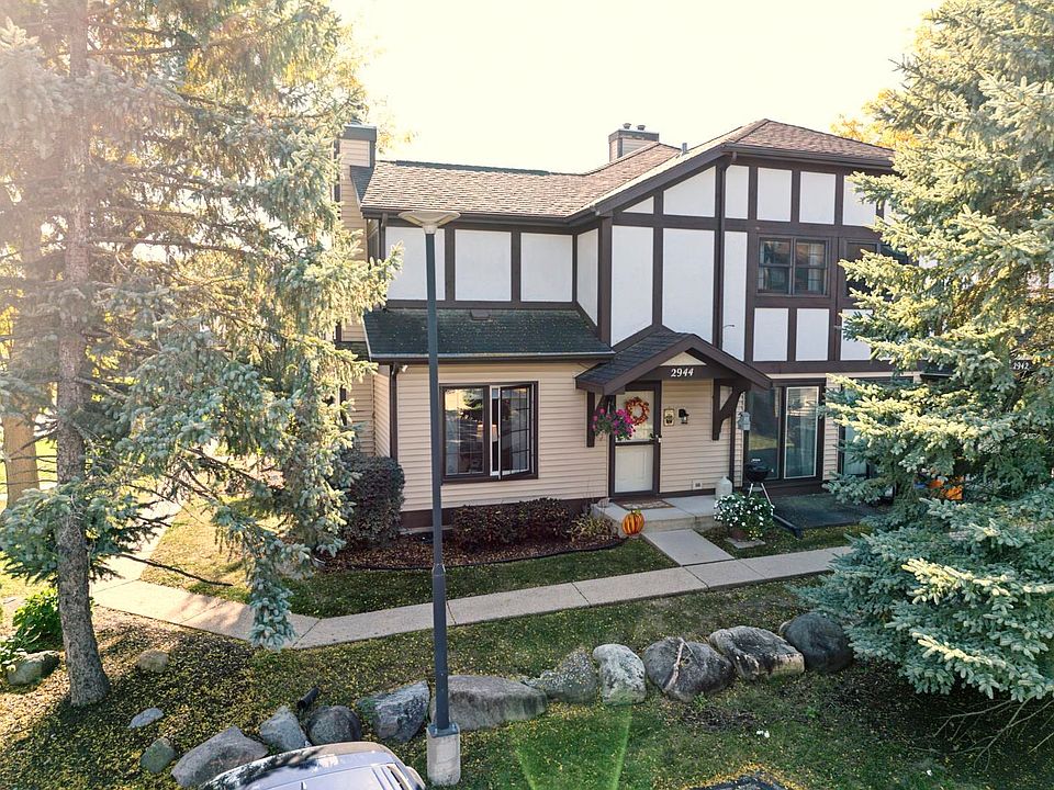 1st image of 2944 Coho St