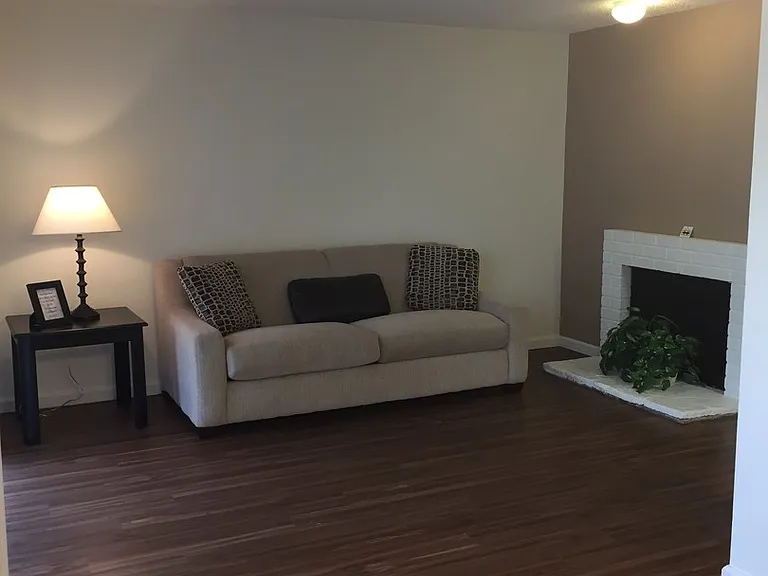 Crystal Springs Apartments — Photo 31