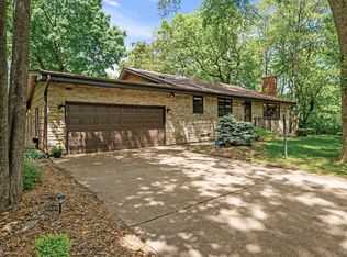 321 Dunham Dr, Anoka, MN 55303