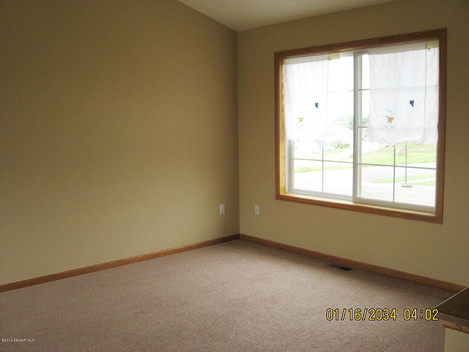 2nd image of 1202 Olivia St SE