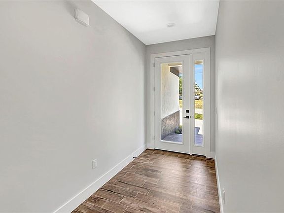 3rd image of 2135 SE CARLSTROM FIELD ROAD
