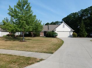 2404 Covington Pointe Trl, Fort Wayne, IN 46804