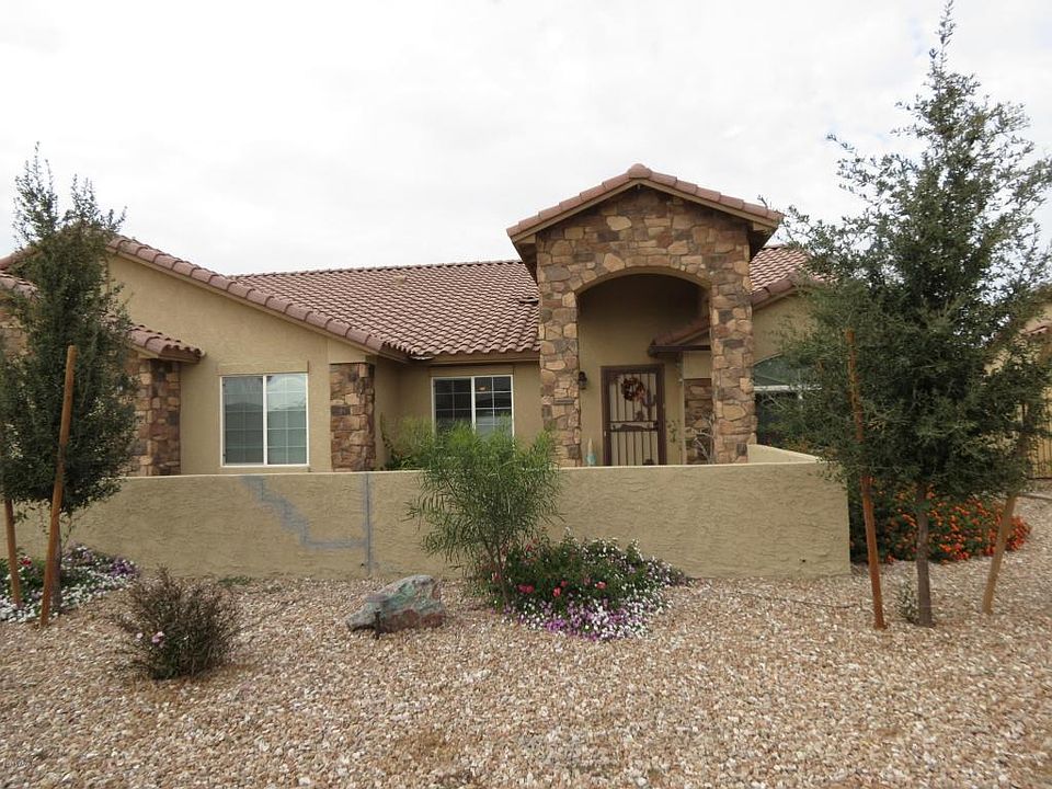 1st image of 3622 E Meadow Lark Way