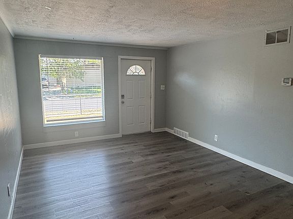5th image of 1170 W Illinois Ave