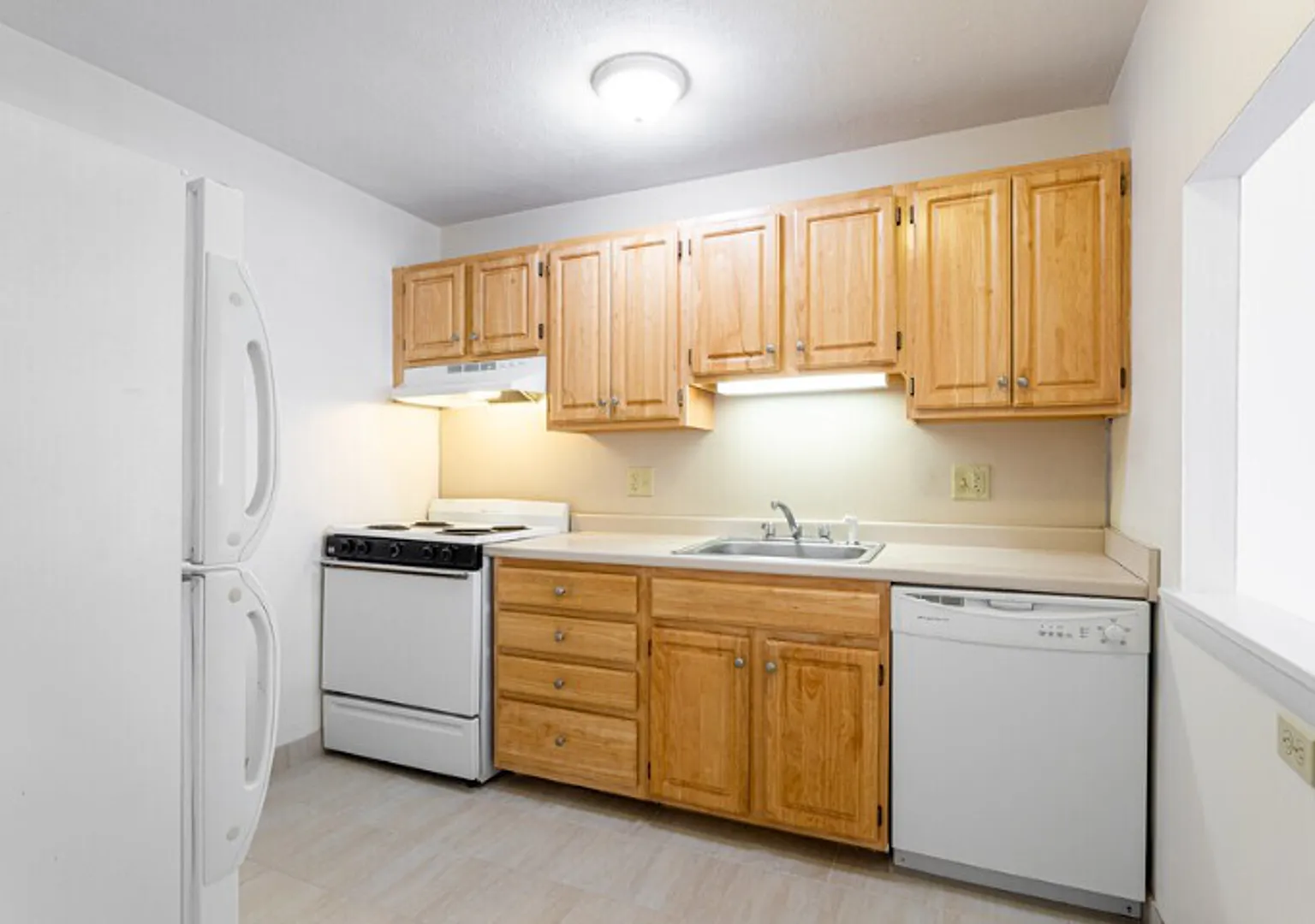 BU 2-bed w/h+hw — Photo 4
