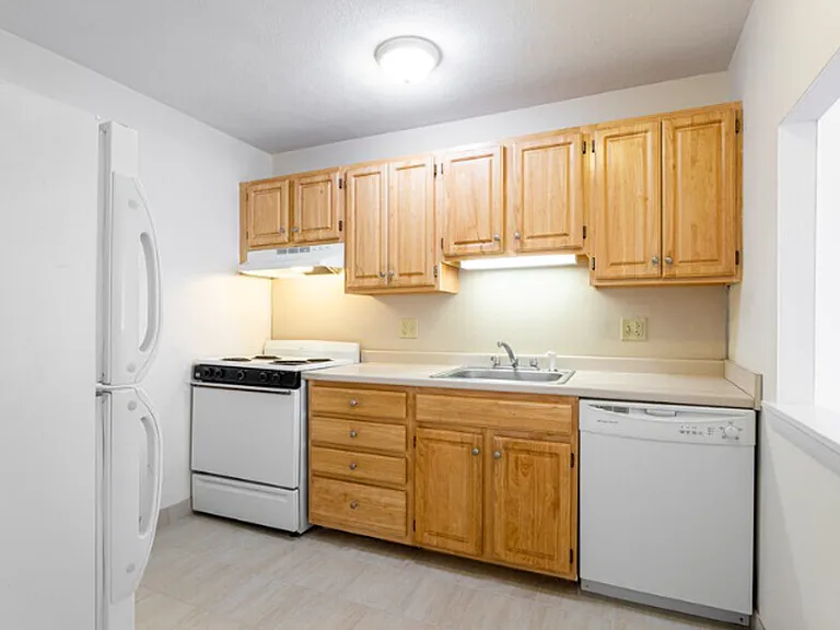 84A Gardner St #18 — Photo 4