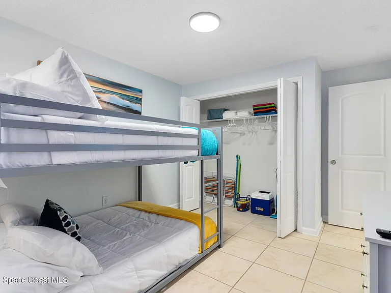 1031 Park Dr #5 — Photo 17
