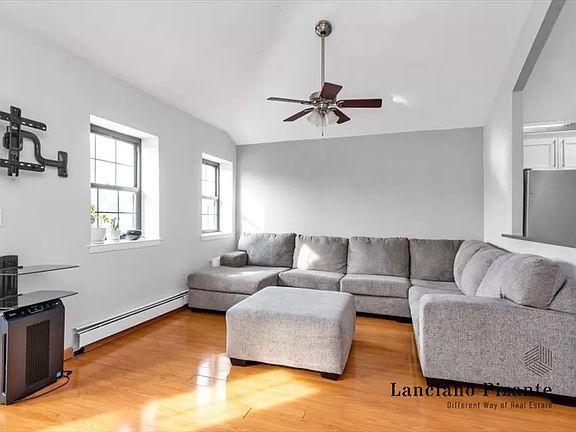 5th image of 15119 78th St #203