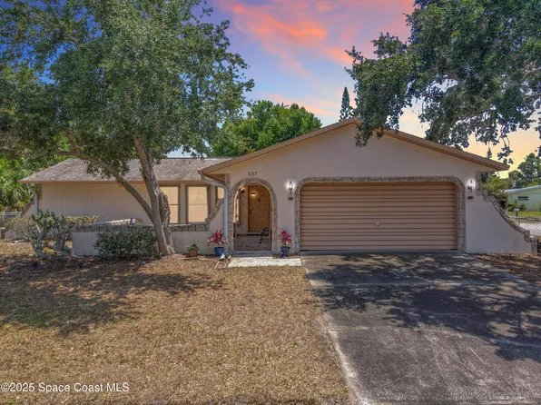 537 Ebony St, Melbourne, FL 32935