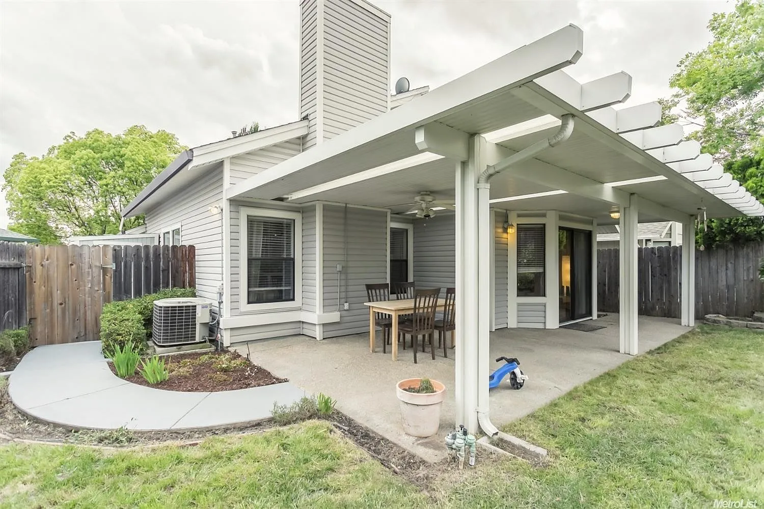 Gorgeous Home 3bedrooms, 2.5baths. — Photo 3