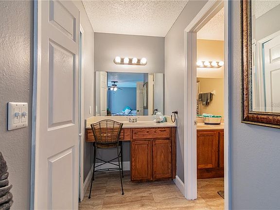 5th image of 679 Montego Bay Ct #S