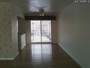 3rd image of 3935 W 214th St