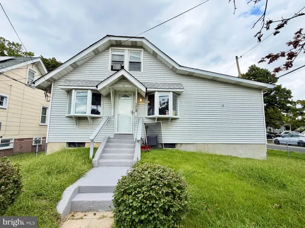 521 Almonesson Rd, Blackwood, NJ 08012